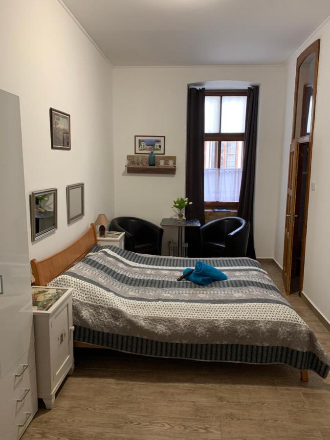 Anna Apartman Pápa 外观 照片